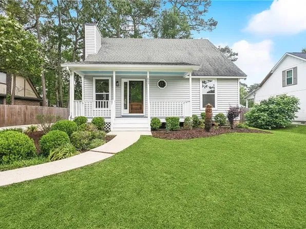 625 Woodridge Blvd, Mandeville, LA 70471