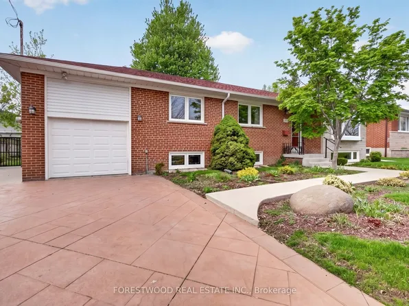 651 Breckenridge Rd, Mississauga, ON L5A 2C7