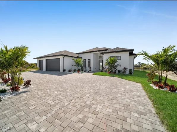 414 Nicholas Pkwy E, Cape Coral, FL 33990