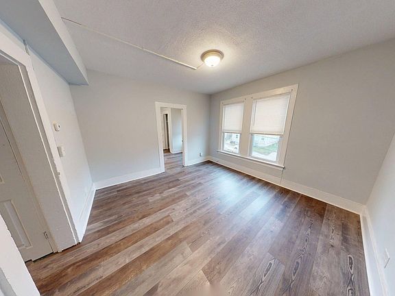 3rd image of 209-219 Howe Ave #3L