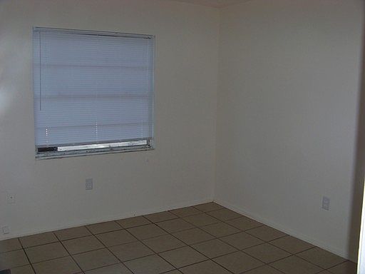 5th image of 1509 W Lowry Ave APT B