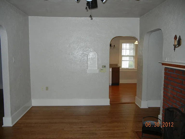 16 Olive Ct — Photo 2