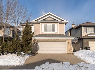 1612 Lacombe Ct NW, Edmonton, AB T6R3T4