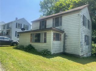 27 Chestnut St, Heilwood, PA 15745