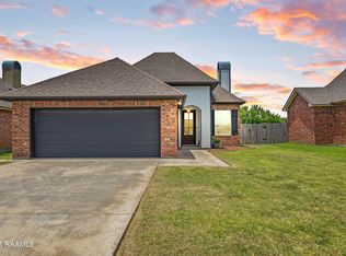 302 King Arthurs Way, Youngsville, LA 70592