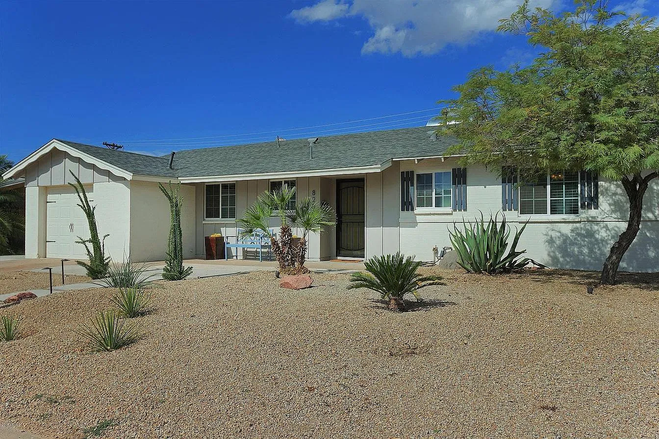 3 bed, 1410 sqft, $3,100 — Photo 1