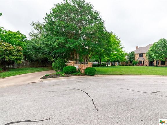 2nd image of 5201 Berkley Dr