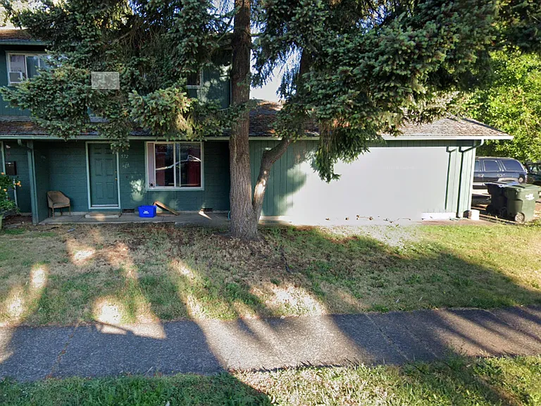 570 & 572 N 14th St — Photo 1