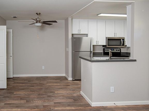 2nd image of 5610 Daffodil Cir #106