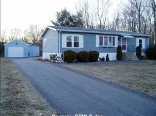 61 Colchester Cmns, Colchester, CT 06415