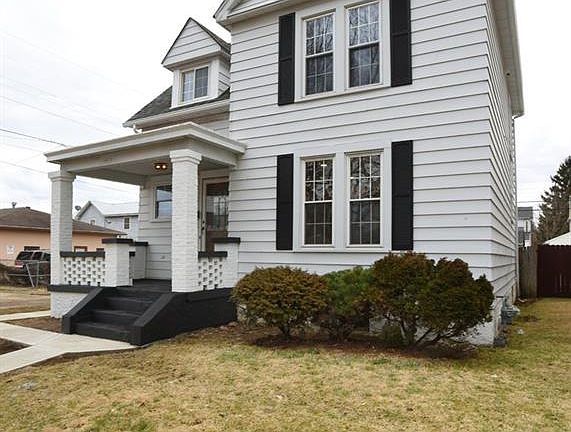 2nd image of 1421 Creighton Ave