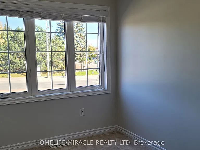 74 Hatton Ct — Photo 32