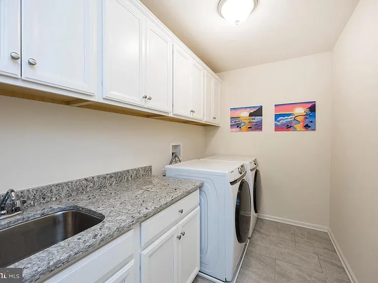 427 Lee Pl — Photo 28