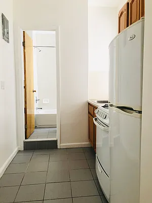 Rented by Warren T Real Estate Corp. | media 14