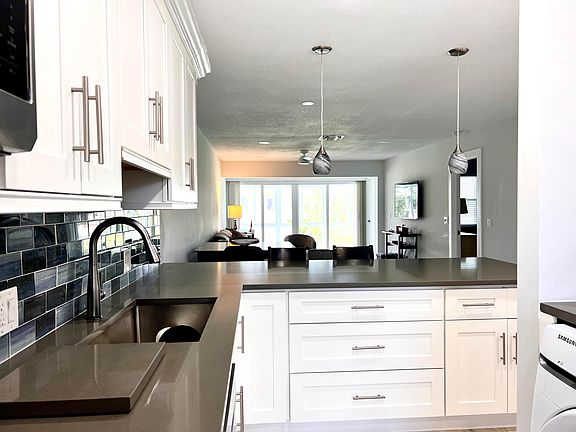 5th image of 1360 NW 19th Terrace #202
