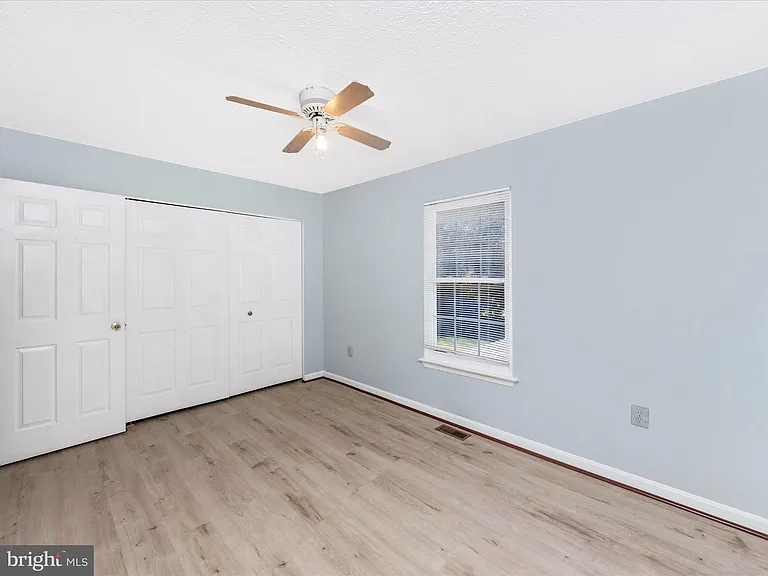 408 Willow Hill Ct — Photo 13