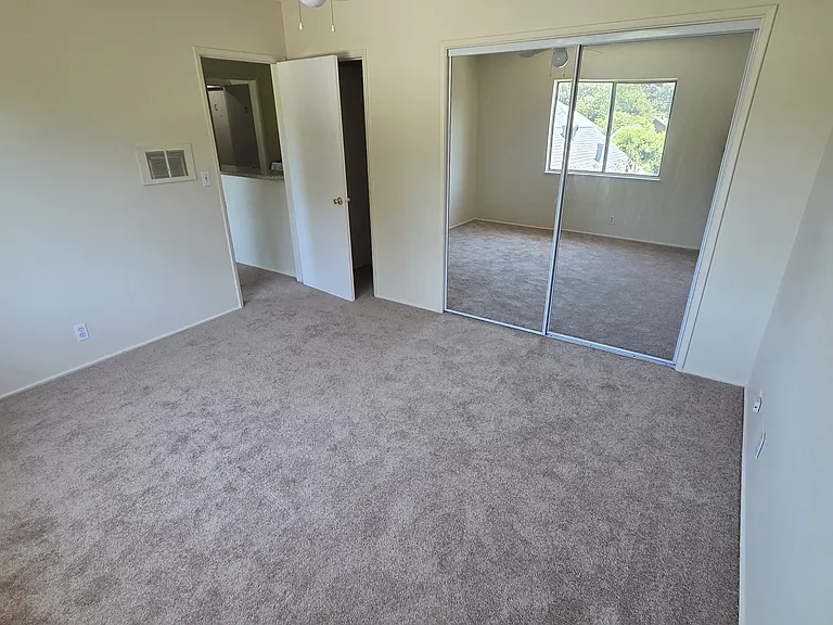 1029 Magnolia St #D — Photo 13