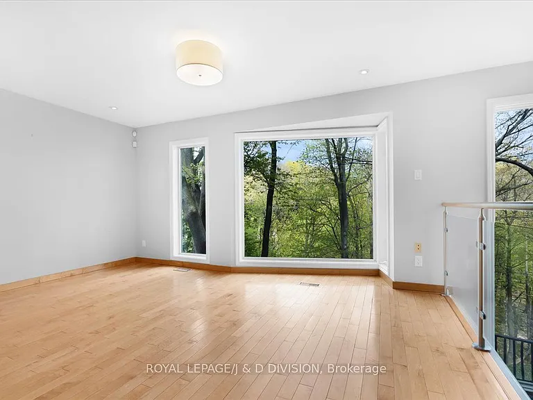 73 Astley Ave — Photo 13