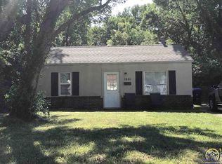 1801 SW Green Acres Ave, Topeka, KS 66604
