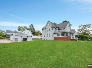 160 Clinton Ave, Hillsdale, NJ 07642