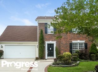 12547 Autumn Blaze Dr, Charlotte, NC 28278