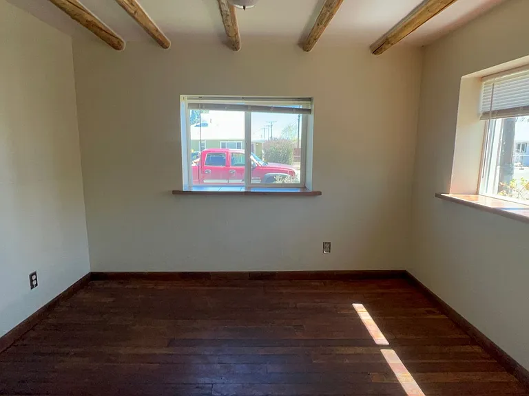 225 N Washington St — Photo 21