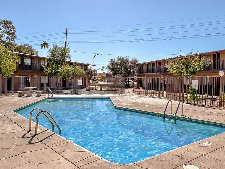 The Axis - Tucson Apartments — Photo 2
