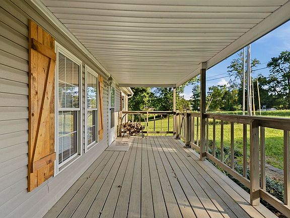 5th image of 5923 Barren River Rd