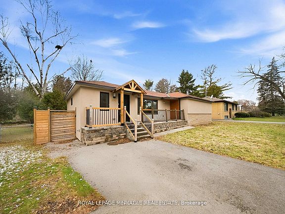 4th image of 208 Glen Oak Dr
