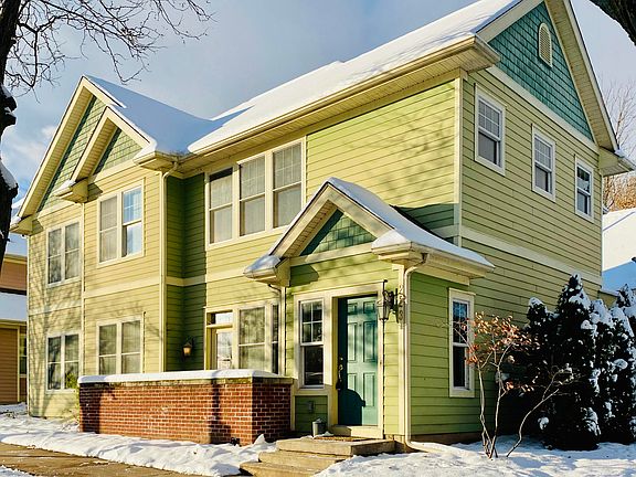 4th image of 223 E Saint Joseph St #18