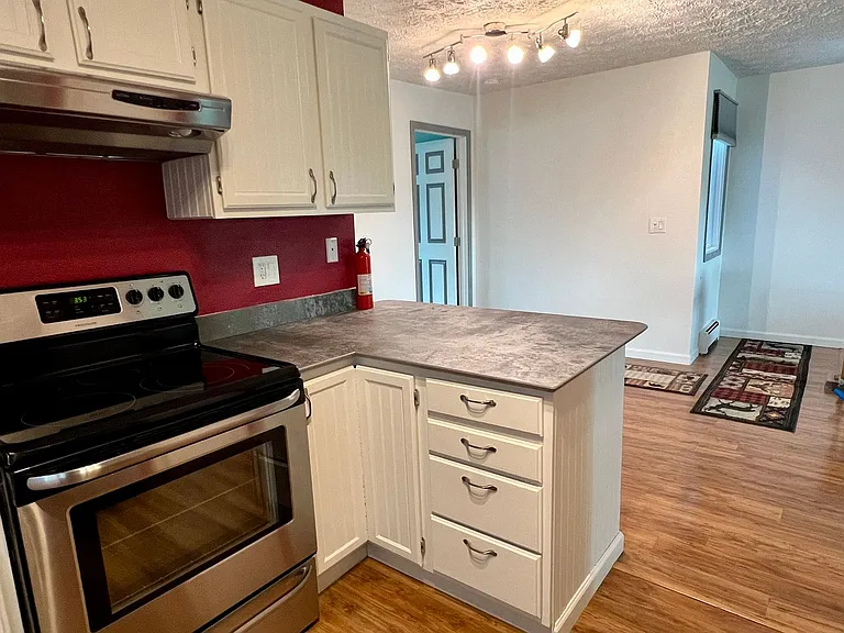 617 King Arthur Cir — Photo 5