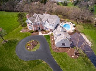 30 Polo Dr, South Barrington, IL 60010