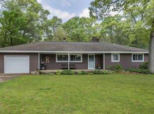 16465 Ranch Ln, Spring Lake, MI 49456