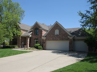 1711 N 129th Avenue Cir, Omaha, NE 68154