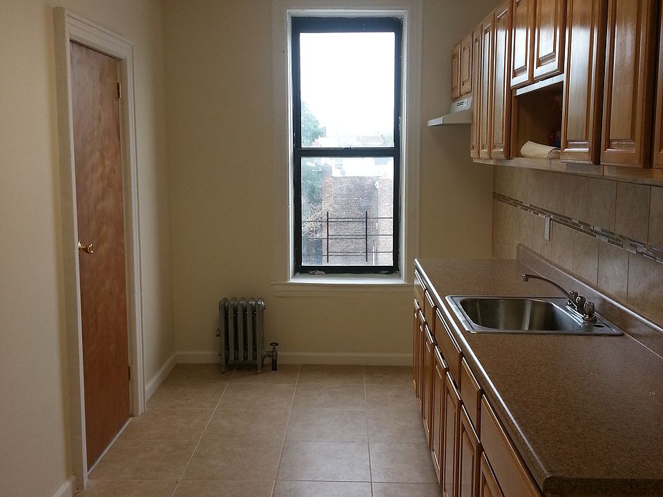 2nd image of 2619 Bedford Ave APT 4D