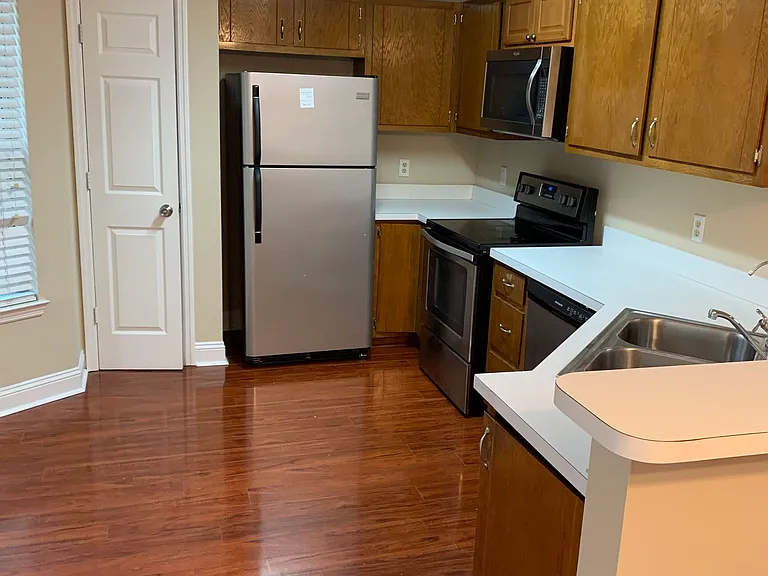 105 Cherry Tree Ct — Photo 13