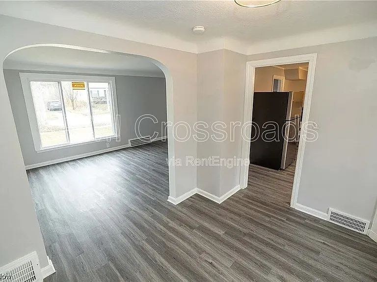5194 Homewood Ave — Photo 3