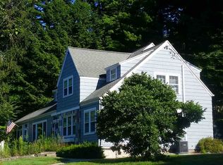 4 Taylor Ln, Troy, NY 12180