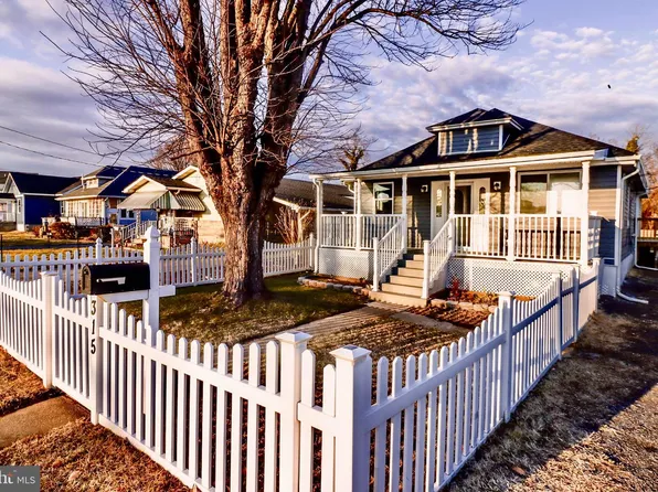 315 Riverside Dr, Baltimore, MD 21221