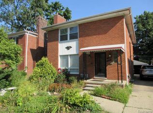 320 Catalpa Dr, Royal Oak, MI 48067