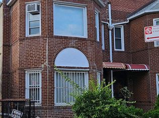 2272 37th St, Astoria, NY 11105