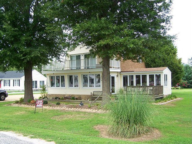 1st image of 1057 Boaters Way #B