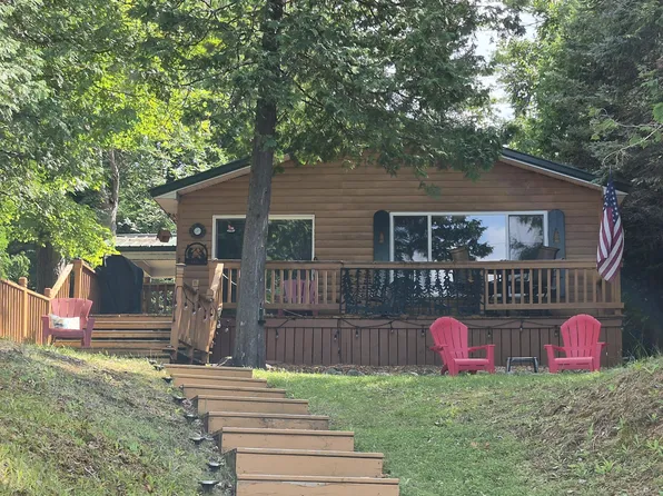 13528 W Shore Dr, Millersburg, MI 49759