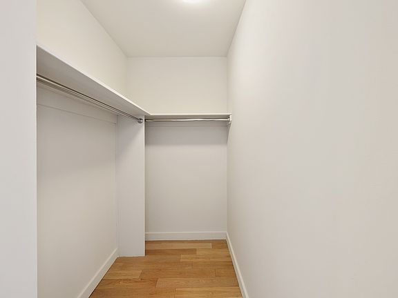 2nd image of 75 Wall St #32C
