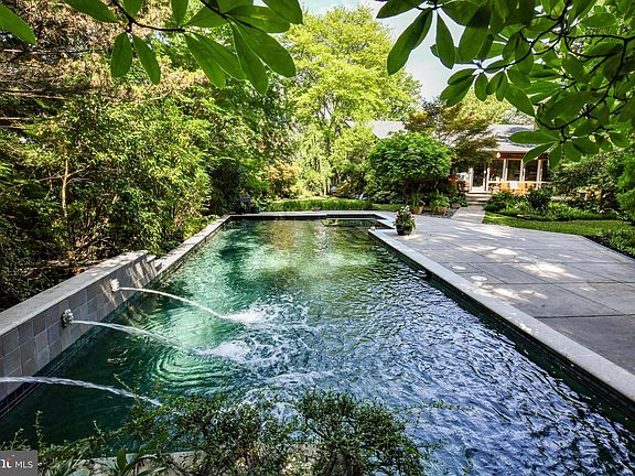 4th image of 7533 Willow Ln