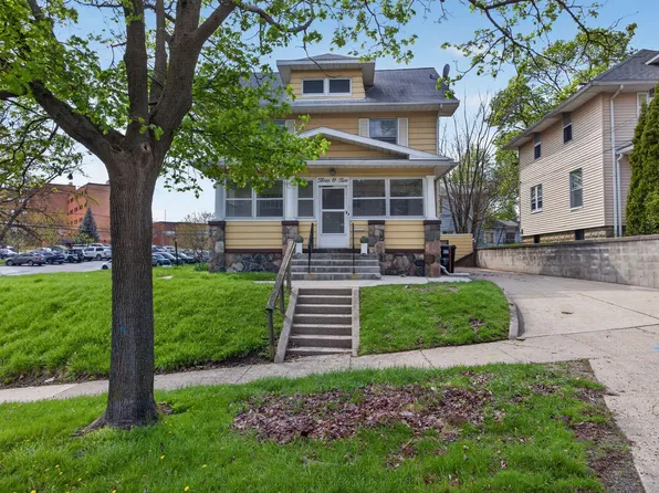 302 Ellery Ave, Jackson, MI 49201