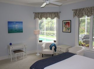 1160 Oleander Dr, Naples, FL 34102