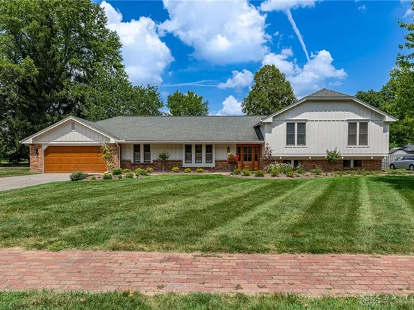 1225 Green Timber Trl, Dayton, OH 45458