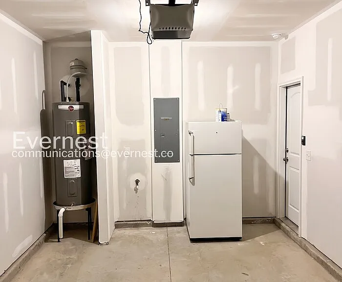 4522 Skywood Ln — Photo 16