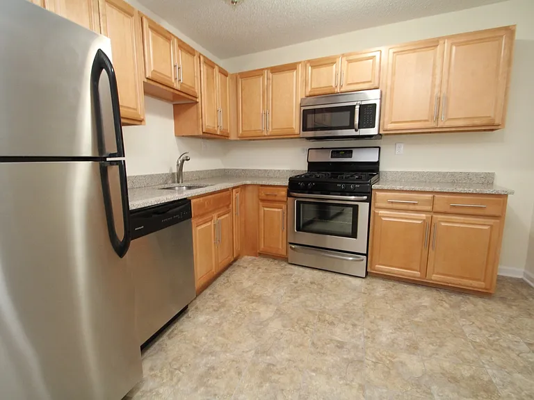 West Ave Apts LLC — Photo 18
